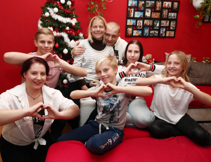 Fnffach Mutter Diana Krause hofft auf ein Weihnachtswunder