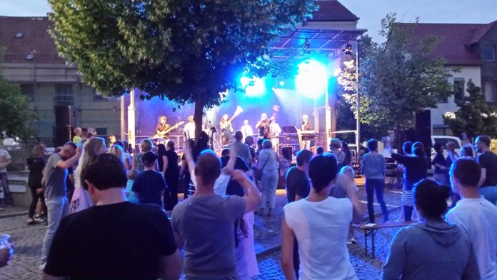 Tanz auf dem Markt