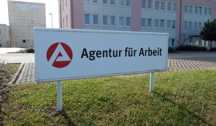 employment-agency-771154_1920