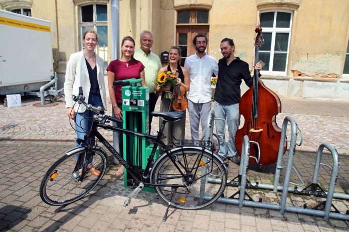 1 - Eröffnung der Fahrrad-Selbsthilfewerkstatt am Kulturbahnhof Leisnig - Foto Andreas Schmidt