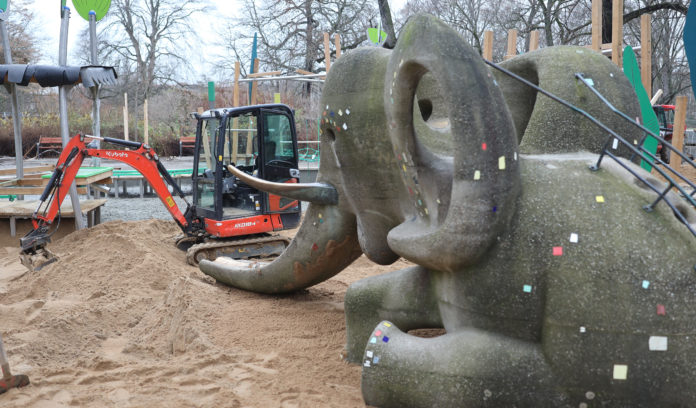 Baustelle vom ehemaligen Elefanten Spielplatz am Palmengarten in Leipzig