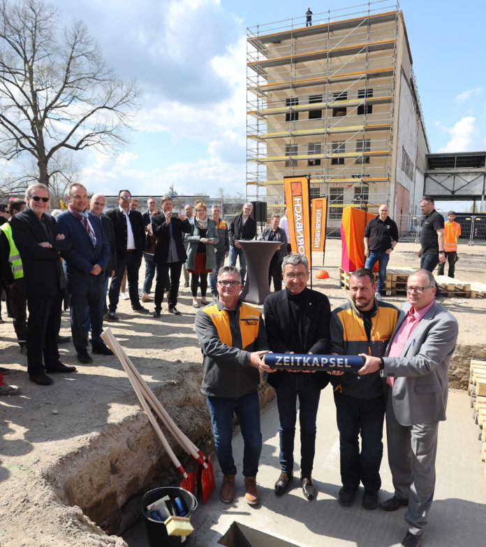 Grundsteinlegung fr den neuen Hornbach Baumarkt auf der Alte Messe in Leipzig
