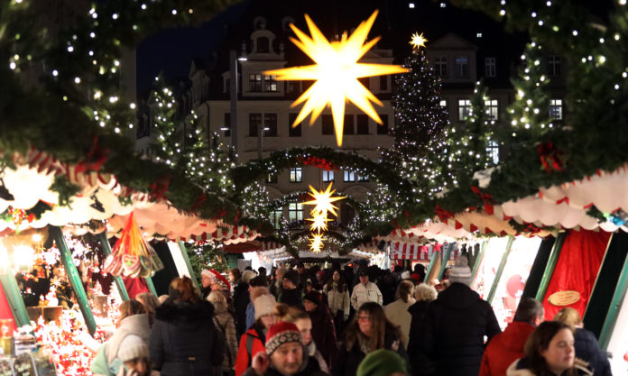 Impressionen vom Trubel auf dem Weihnachtsmarkt in Leipzig