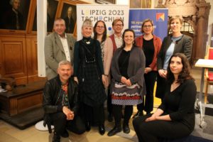 Der neu gegründete Städtepartnerschaftsverein will die 50-jährige Verbindung zwischen Leipzig und Brno pflegen und vertiefen: Zur Buchmesse trafen sich Vereinsmitglieder zum Beispiel mit ehemaligen Residenzautorinnen und -autoren aus Brno.