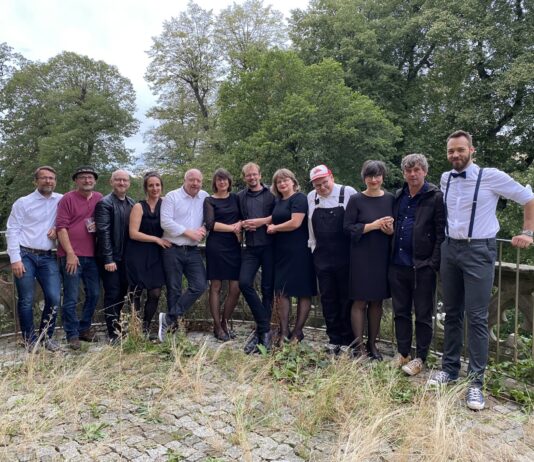 Bockwitzer Saitlinge & Singers covern Lieder von Gerhard Gundermann