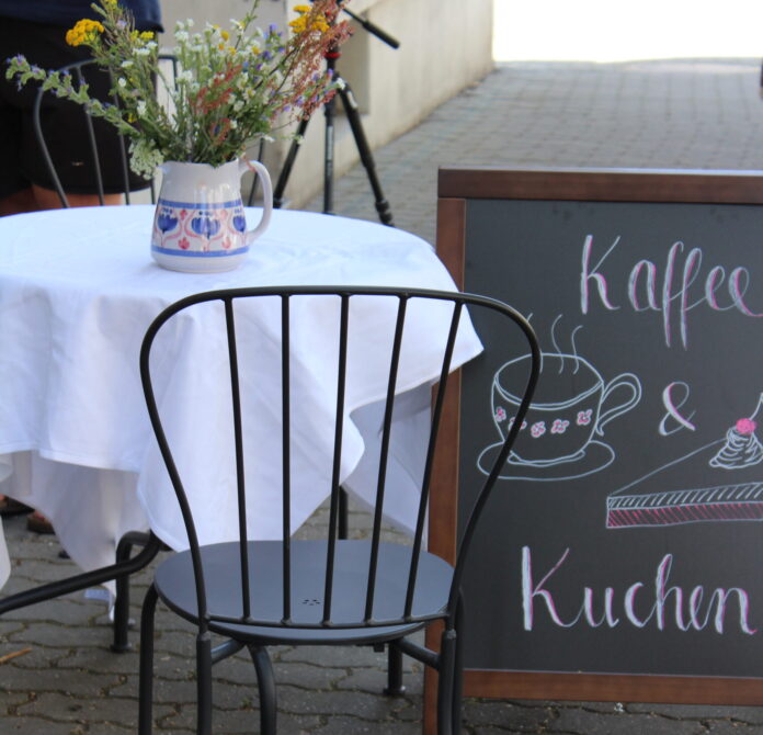 Das Mitmach-Caf&eacute; in Wurzen sucht Freiwillige, die beim Kuchen backen helfen.
