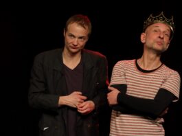 Theaterspieler Nicolas Dreher (r.) und Larsen Sechert in Aktion