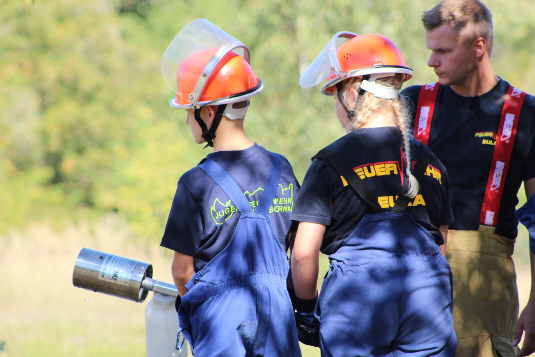 Jede Menge fiktive Einsätze hatte der Bornaer Feuerwehrnachwuchs bei seinem Ausbildungswochenende.