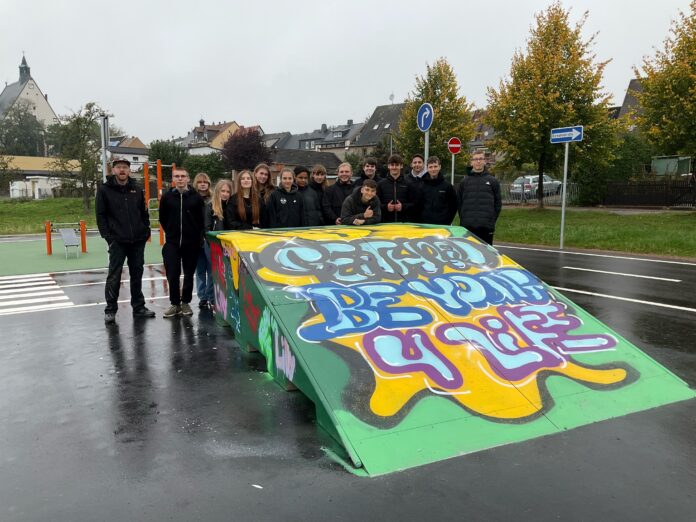 In Geithain haben Sch&uuml;ler ein Graffitiprojekt umgesetzt.