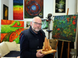 K&uuml;nstler Uwe Sch&uuml;rmann in seinem Atelier in der K&ouml;nneritzstra&szlig;e in Leipzig.