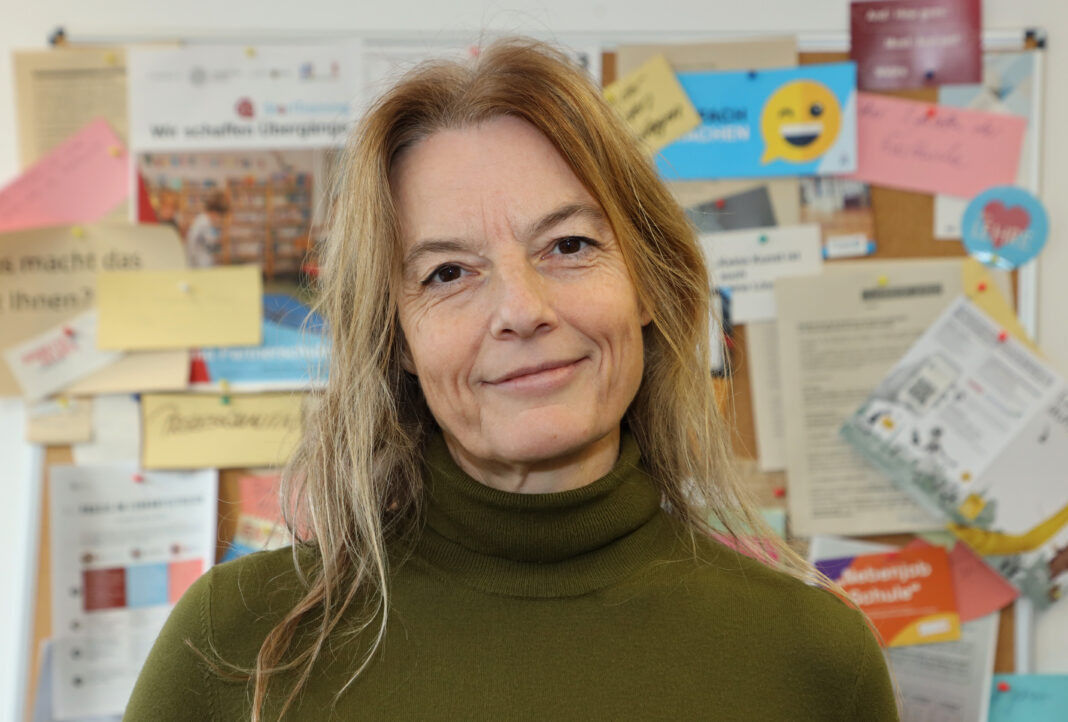 Gymnasiallehrerin Maren Reichert ist auch Projektleiterin und Wissenschaftlerin.