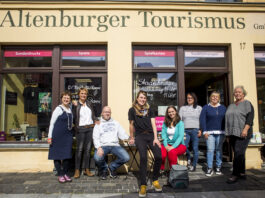 Freut sich &uuml;ber mehr Besucher: das Team der Reiseagentur Altenburger Tourismus. Foto: Altenburger Tourismus GmbH