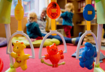 Kürzlich wurde eine neue Kreiselternvertretung für die Kindertageseinrichtungen des Kreises gewählt. Foto: Julian Stratenschulte/dpa