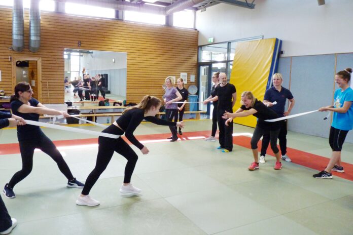 Das Thema &bdquo;Selbstbehauptung f&uuml;r Frauen und M&auml;dchen&ldquo; steht beim Wochenendkurs der Bundespolizei in Bad D&uuml;ben im Fokus. Foto: Bundespolizei Bad D&uuml;ben