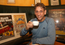 Ein Abschied mit einem letzten Kaffee und einem Lächeln: Thorsten Wolf blickt auf die Zeit nach der „Funzel“ Foto: André Kempner
