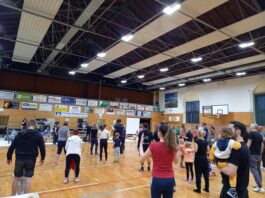 Beim Familiensportfest in der Kindertagesst&auml;tte R&ouml;&szlig;chengrund war viel los. Foto: privat
