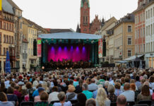 Beim Classic-Open-Air auf dem Altenburger Markt spielte das Philharmonische Orchester Altenburg Gera im Vorjahr „Hollywood Sounds – Die größten Filmmusik-Hits“ Foto: Mario Jahn