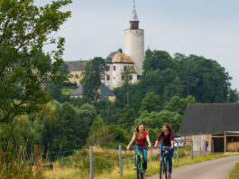 Landschaft bei Posterstein; zum Radfahren &uuml;beraus geeignet. Foto: LVDG/Simon B&uuml;ttner