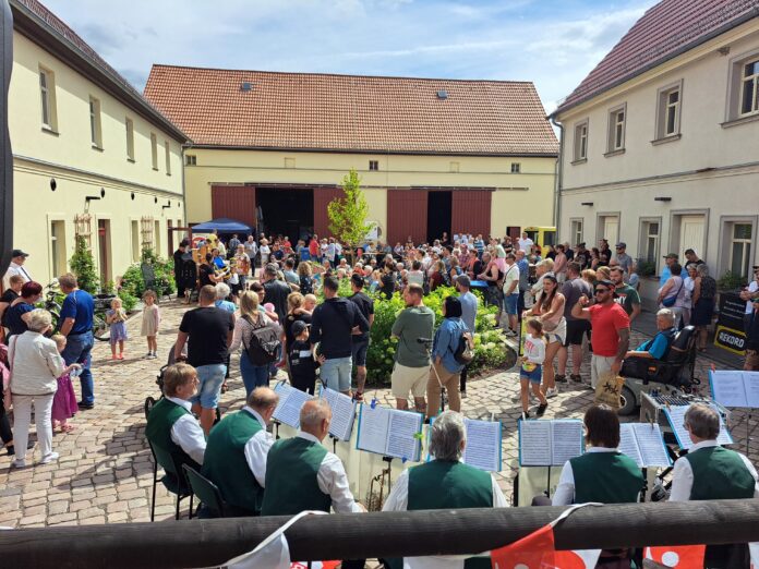 Gro&szlig; war der Andrang zum &bdquo;Tag des Bergmanns 2024&ldquo;. Foto: Gemeindeverwaltung Rositz