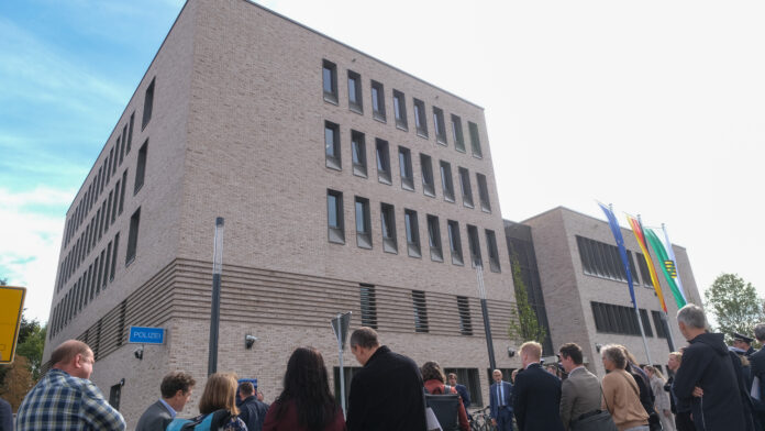 Das funkelnagelneue Polizeirevier Leipzig-Nord wurde in diesen Tagen er&ouml;ffnet. Foto: Betty Einhaus