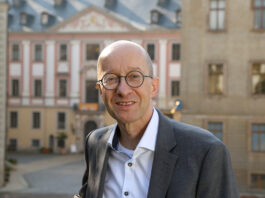 Dr. Roland Krischke steht als Direktor an der Spitze der Altenburger Museen, f&uuml;r die er mit seinem Team weitreichende Visionen entwickelt hat. Nun ist ein langer Atem gefragt, diese auch Wirklichkeit werden zu lassen. Foto: Mario Jahn