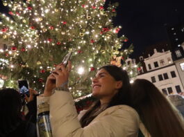 Der Leipziger Weihnachtsmarkt &ouml;ffnete am 26. November 2024 ofiziell eine Pforten. Foto: Dirk Knofe