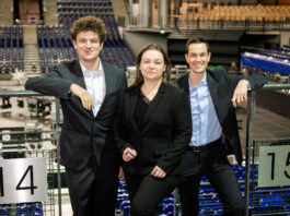 Blicken zufrieden zur&uuml;ck und optimistisch voraus: Matthias K&ouml;lmel, Iris Rackwitz und Philipp Franke (v.l.). Foto: Christian Modla