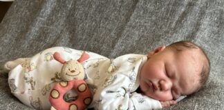 Luis Maurice ist das erste Baby des Jahres 2025 im Klinikum Altenburger Land. Foto: Anke Köchel