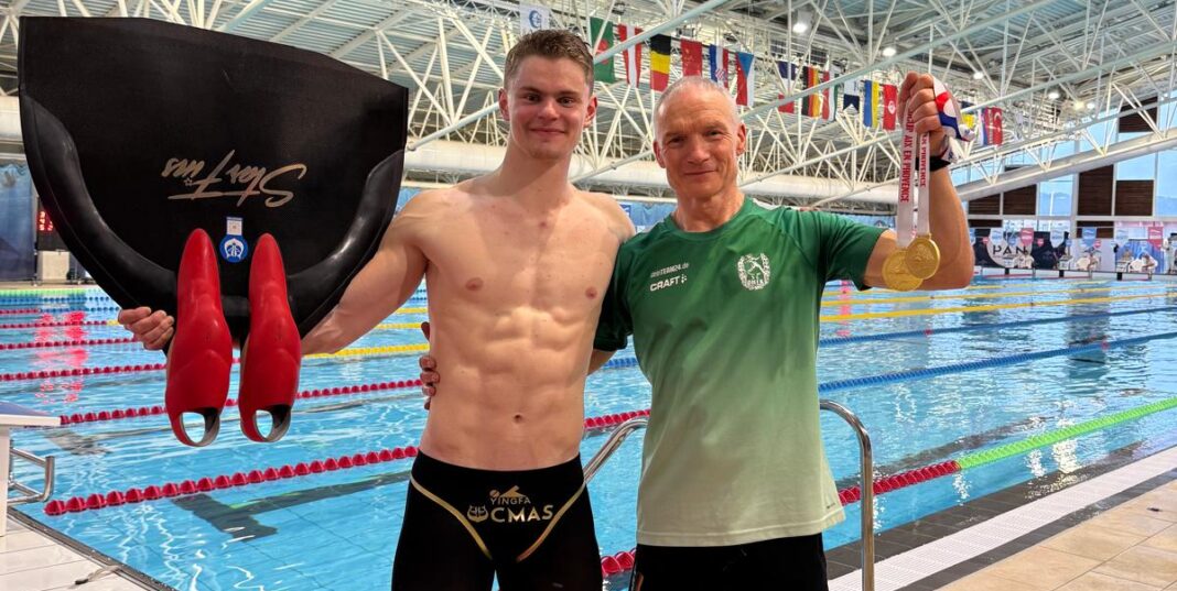 Jubel nach dem Weltrekord: Justus Mörstedt (l.) und Trainer Lutz Riemann. Foto: privat