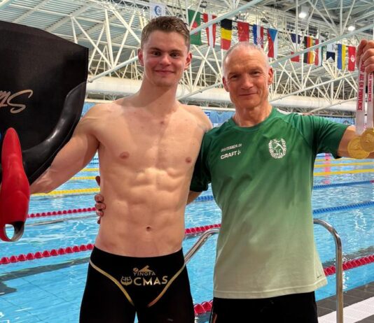Jubel nach dem Weltrekord: Justus M&ouml;rstedt (l.) und Trainer Lutz Riemann. Foto: privat