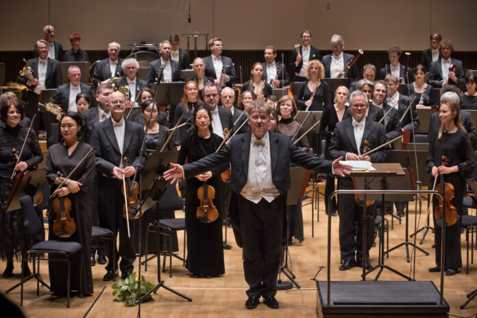 Rund 150000 Euro konnten beim j&uuml;ngsten Benefizkonzert zugunsten der Elternhilfe f&uuml;r krebskranke Kinder eingespielt werden. Foto: Gert Mothes