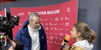 Kinderreporterin Matilda konnte bei einem RB-Spiel unter anderem Trainer Marco Rose interviewen. Foto: privat