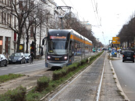 Die Stra&szlig;enbahnen und nat&uuml;rlich auch die Busse der LVB haben im Jahr 2024 einen neuen Rekord ein- gefahren. Foto: Andr&eacute; Kempner