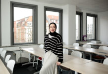 Als Muslimin trägt die Studentin Aliyah Schau in der Öffentlichkeit das Kopftuch. Foto: Betty Einhaus