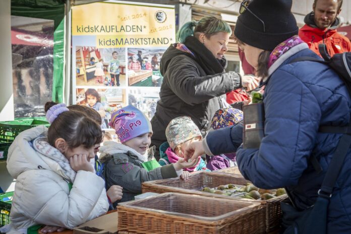 KidsMarktstand-c-Christiane-Gundlach Beim Projekt