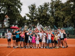 Beim Verein LSC k&ouml;nnen Kinder gratis Tennisstunden bekommen. Foto: TAM Tennisschule