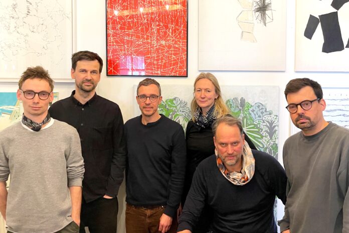 Dieses Leipziger Team hatte den Denkmalswettbewerb gewonnen (von links): Tobias Eu&szlig;ner, Dirk L&auml;mmel, Alexej Kolyschkow, Bea Mayer, Michael Grzesiak und Clemens Zirkelbach. Foto: ZILA