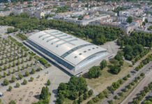 Sie soll wachsen - auf eine Größe von bis 12000 Sitzplätzen: Die Quarterback Immobilien Arena Leipzig. Foto: PF