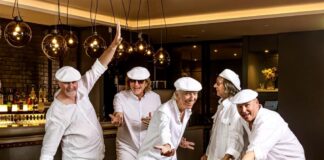 Die Band „The Rubettes“ entführt die Gäste in die Welt der klassischen Gassenhauer wie „Sugar Baby Love“. Foto: Veranstalter