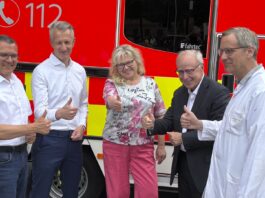 Feierlicher Startschuss des ITW in Leipzig: Seit einigen Tagen ist das hochspezialisierte Rettungsmittel in der Region unterwegs. Foto: J&ouml;rn Glaser, Universit&auml;tsklinikum Leipzig