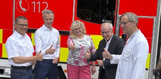 Feierlicher Startschuss des ITW in Leipzig: Seit einigen Tagen ist das hochspezialisierte Rettungsmittel in der Region unterwegs. Foto: Jörn Glaser, Universitätsklinikum Leipzig