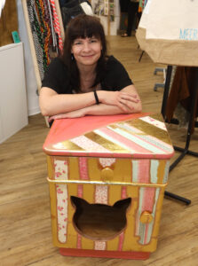 Melanie Großeim neuen Kreativ-Store im Petersbogen in Leipzig. Foto: André Kempner