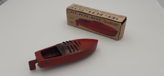 pop_pop_1__002_ Dampfbetriebene Spielschiffe können Besucher in einer Sonderschau im Deutschen Spielschiffmuseum in Mutzschen entdecken. Foto: Spielschiffmuseum