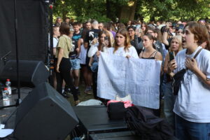 Fans beim Liebestrunken-Konzert