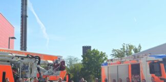 Der Besuch bei der Leipziger Feuerwehr war f&uuml;r die Kinder des Hospiz B&auml;renherz ein ganz besonderer Tag. Foto: Kinderhospiz B&auml;renherz