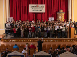 Sieger des Regionalwettbewerbs &bdquo;Jugend forscht&ldquo; Ostth&uuml;ringen im Rositzer Kulturhaus