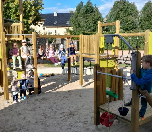 Die neuen Spielger&auml;te auf dem Spielplatz Selka erfreuen sich gro&szlig;er Beliebtheit. Foto: PM