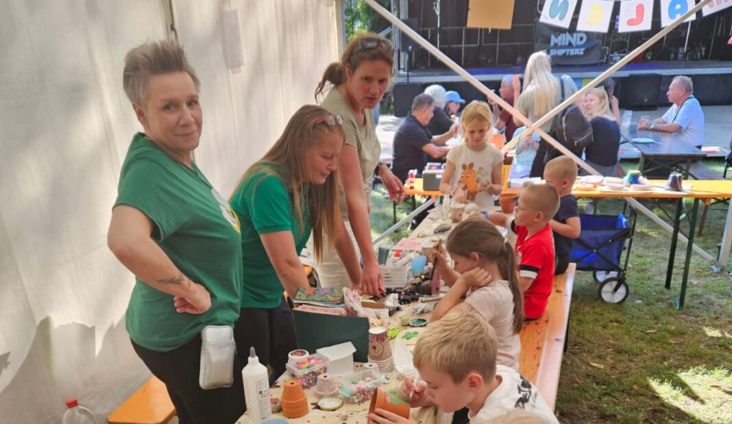 IMG-20250906-WA0014 Die Landfrauen in Beerendorf beleben das Dorf in vieler Hinsicht - etwa mit Angeboten zum Parkfest. Foto: Landfrauen Beerendorf