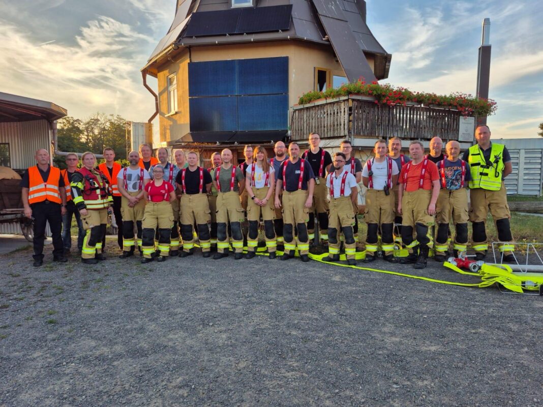 Gruppenbild nach der gemeinsamen Übung an der Neuholländer Mühle in Wyhra. Foto: privat