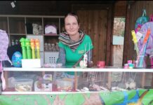 Auch bei den Veranstaltungen im Tiergarten ist Saskia Stier dabei. So ist sie an der Souvenirhütte anzutreffen oder verkauft die beliebten Schokoäpfel. Foto: privat